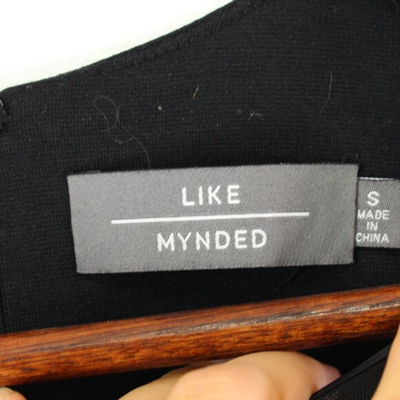 Like Mynded Sleeveless Black Floral Mini Dress Size S‎ - Picture 4 of 9